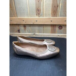 NWT New Clarks Artisan Womens Candra Blush Flats Gold Leather Size 11